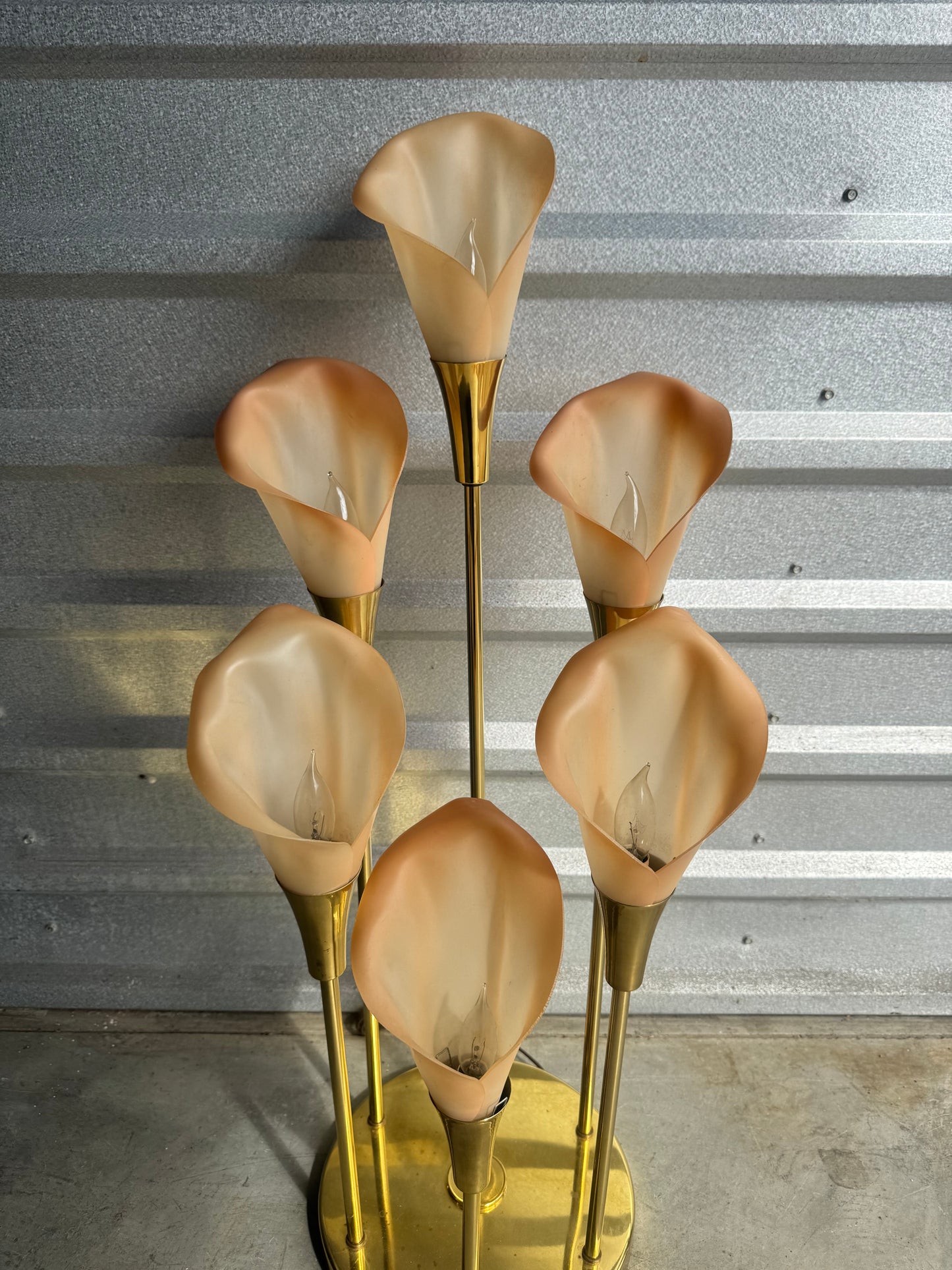 Pair of vintage Hollywood regency Cala lily table lamps