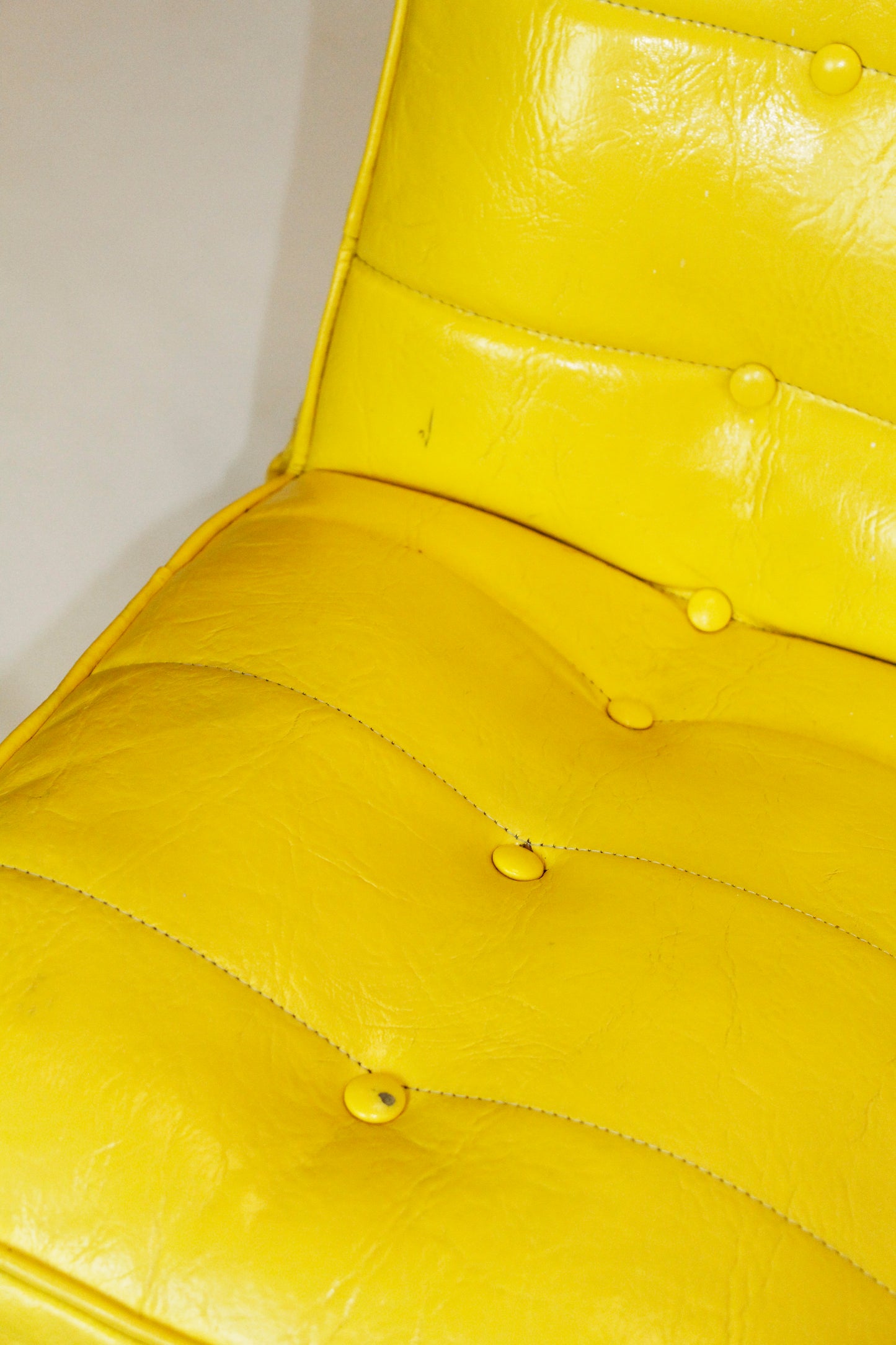 Home Crest Naugahyde 1960s lounge accent chair