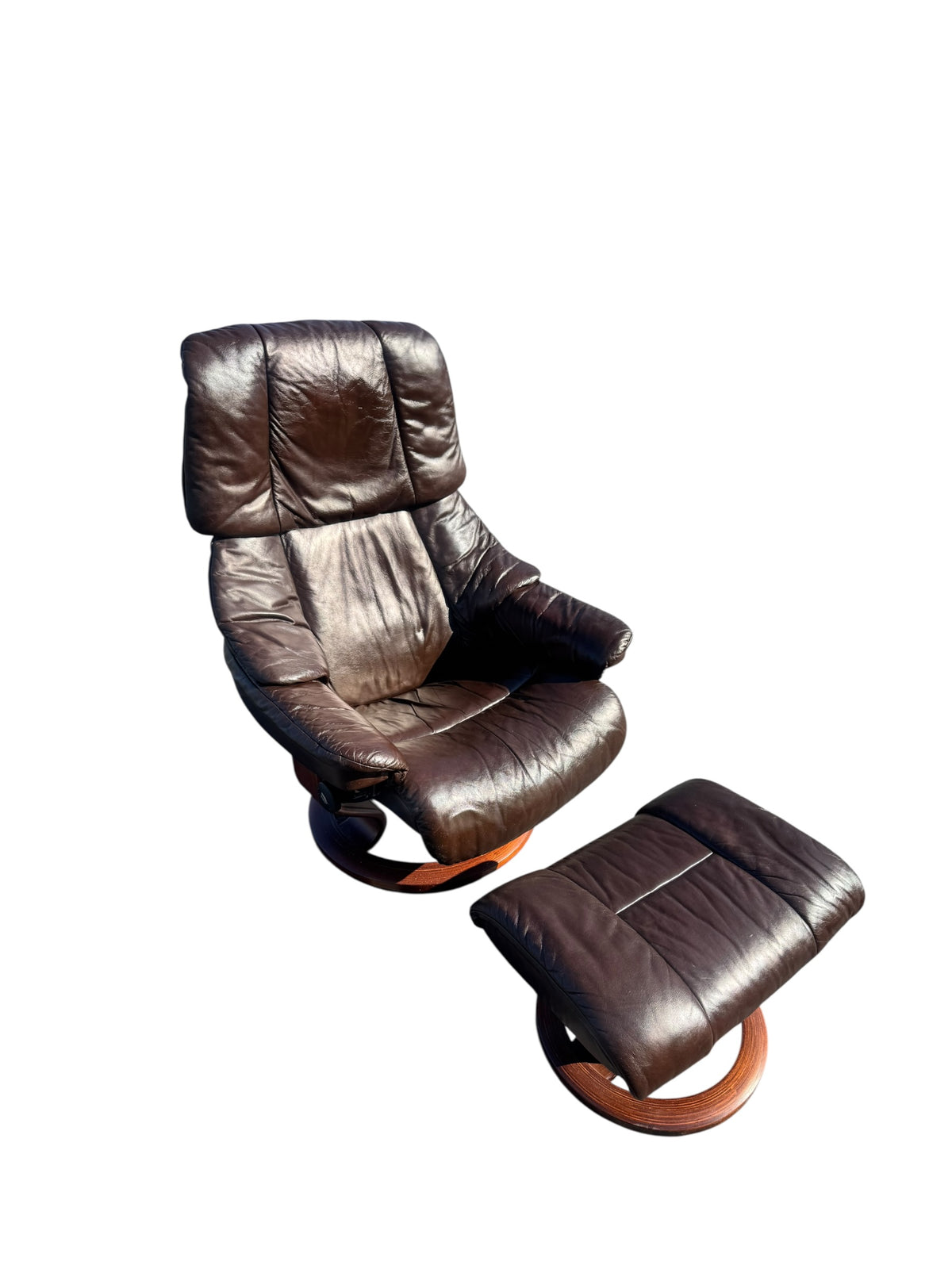 Ekornes Stressless Brown Leather Swivel Reclining Chair on Pedestal Base