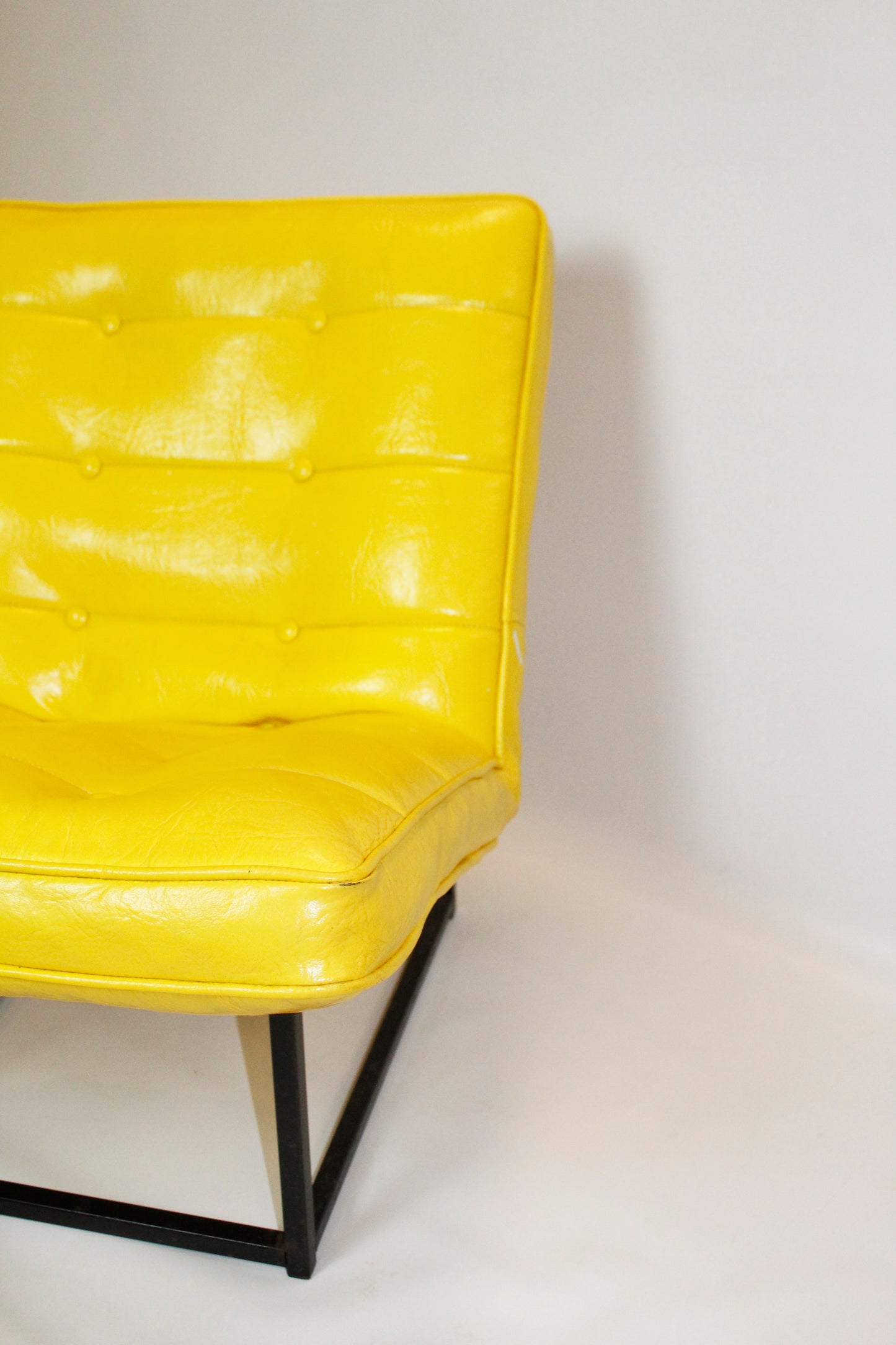 Home Crest Naugahyde 1960s lounge accent chair