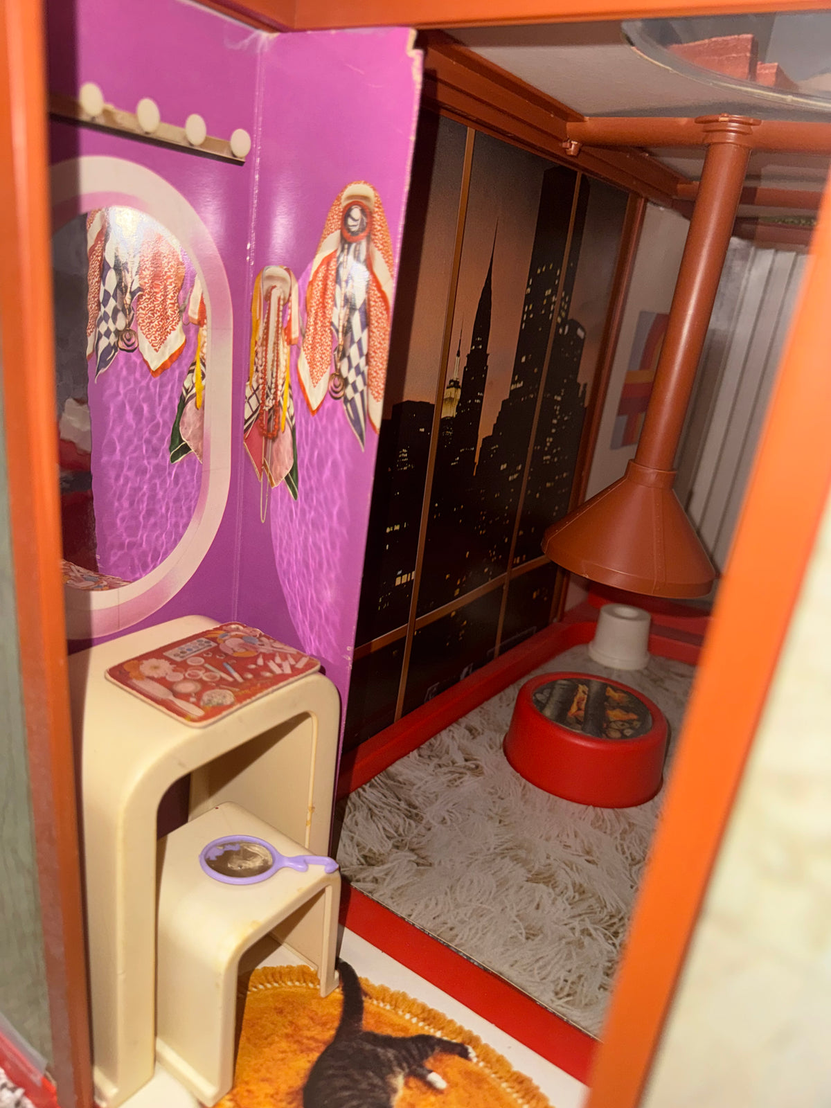 Tuesday Taylor 1970s Penthouse Dollhouse Decor Set