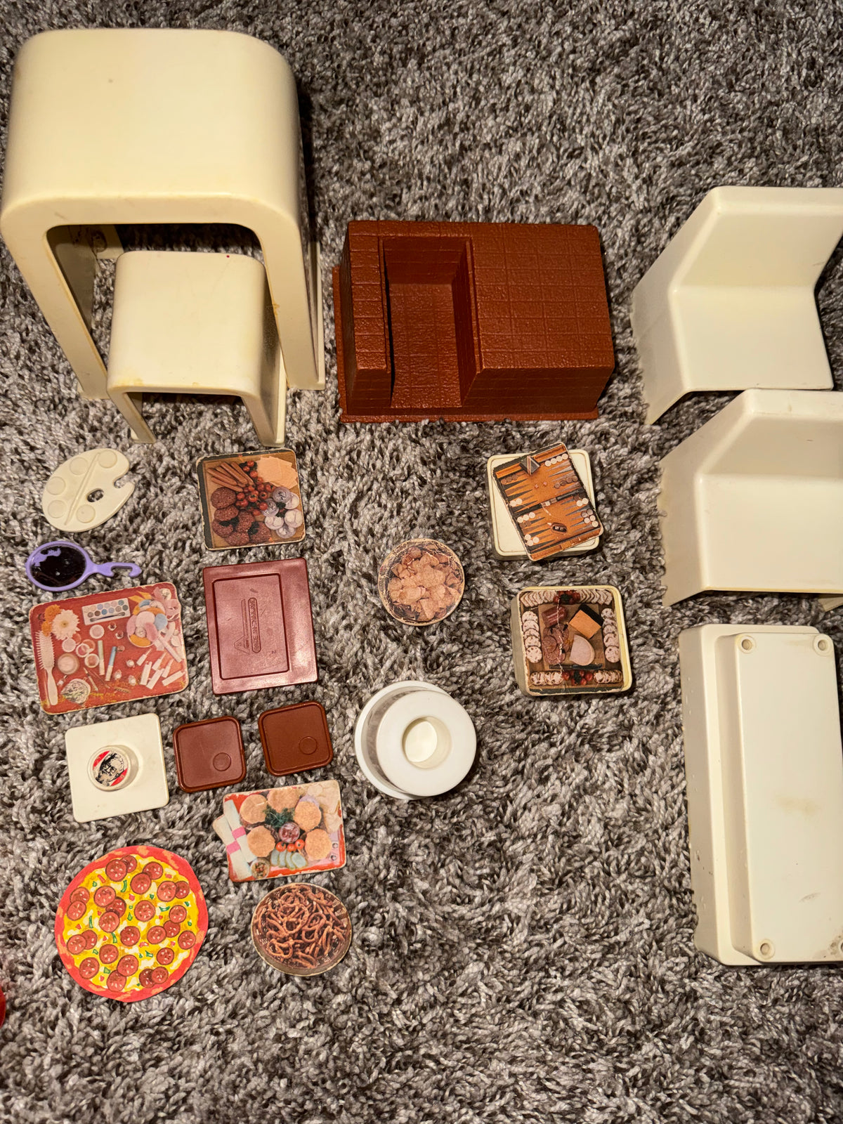 Tuesday Taylor 1970s Penthouse Dollhouse Decor Set