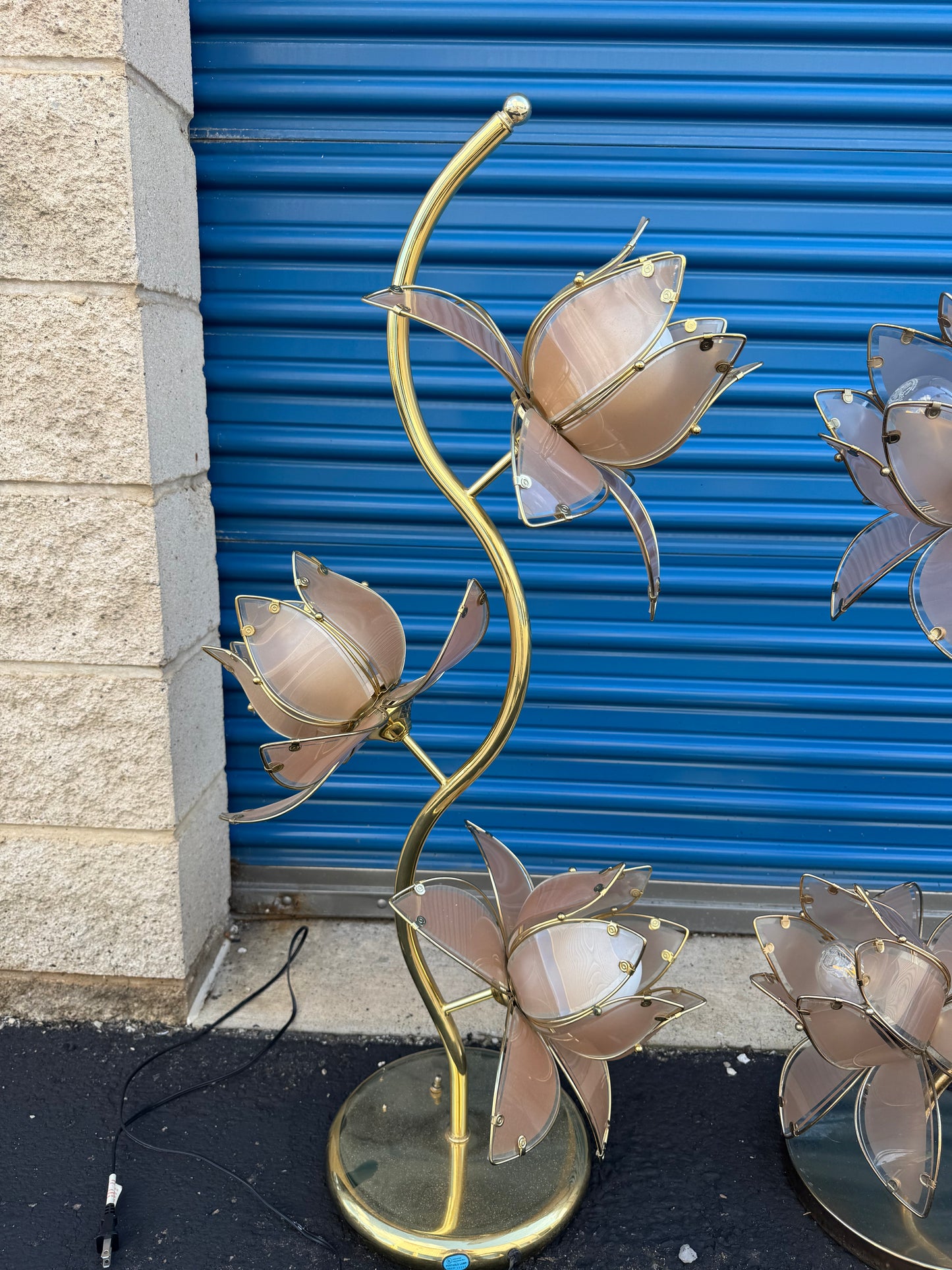 (For Ariel) Hollywood regency pink and gold lotus flower Anthony California lamp
